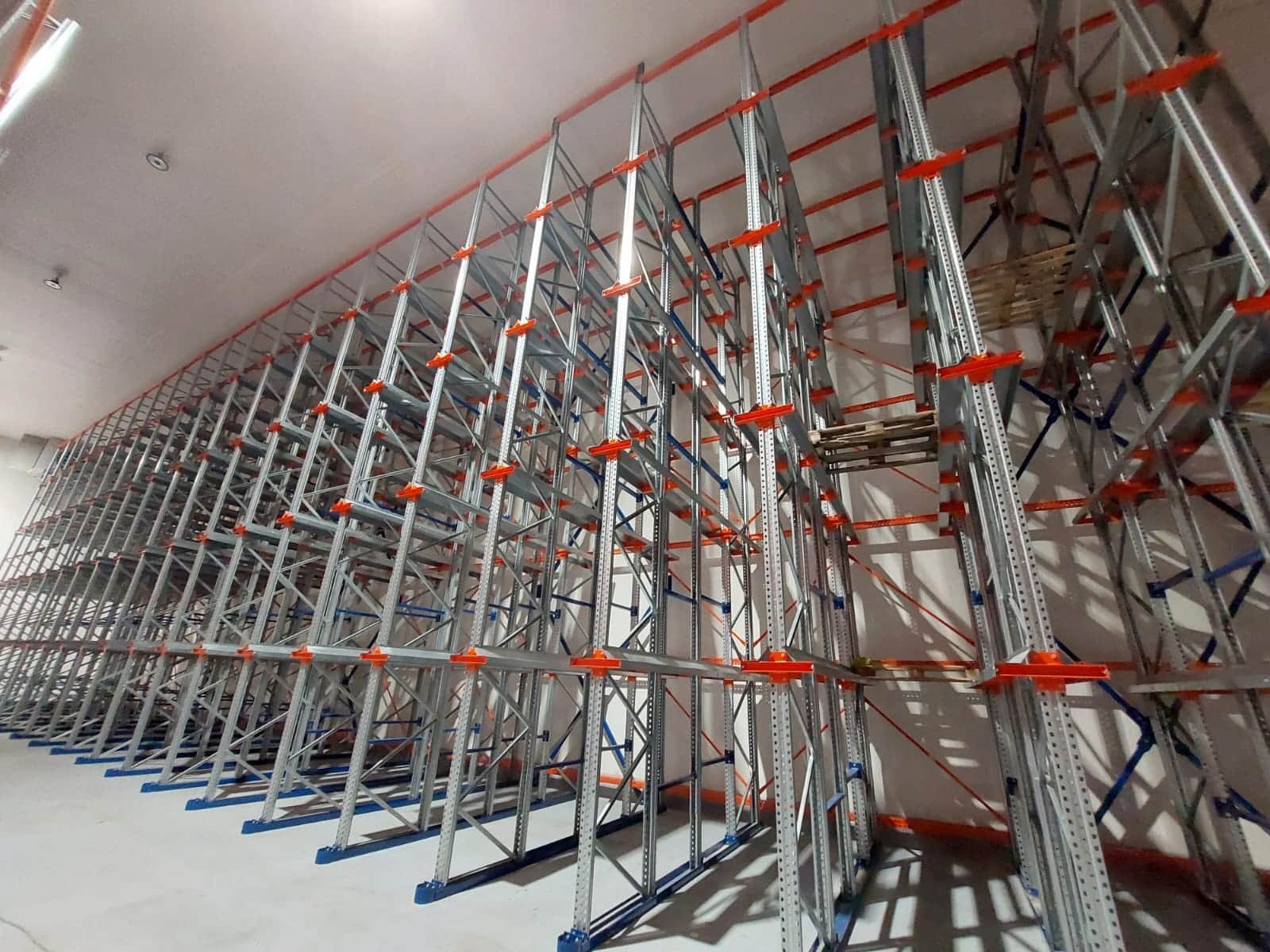 Rayonnage par accumulation drive-in installé à Casablanca par Maghreb Rayonnage